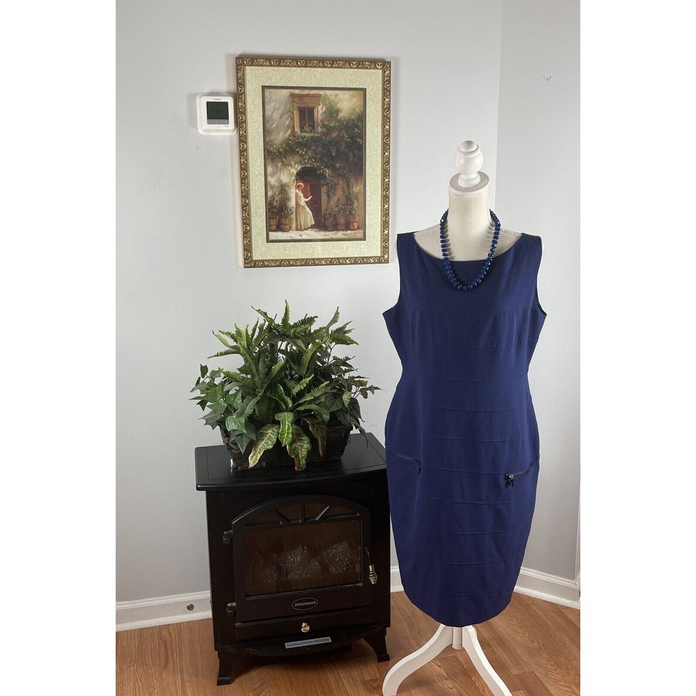 Marc New York Sleeveless Lined Knee Length Round Neck Dress Purple 14